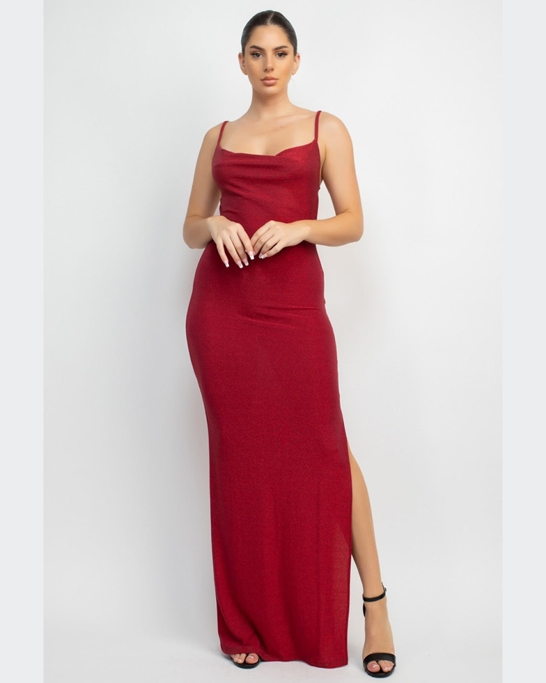 VESTIDO LARGO ROJO CON GLITTER, DE TIRANTES, CON ABIERTA LATERAL HMD13868