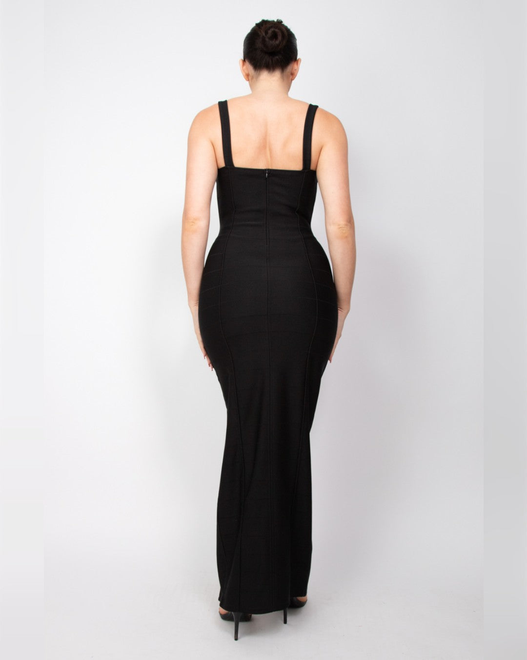 VESTIDO NEGRO LARGO CON ABIERTA EN LA PIERNA HMD14211