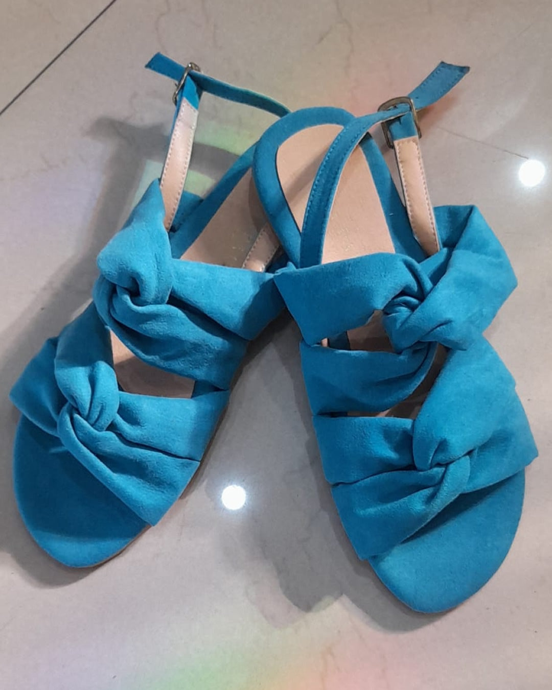 HUARACHES AZULES DE DOS NUDOS GAMUZA