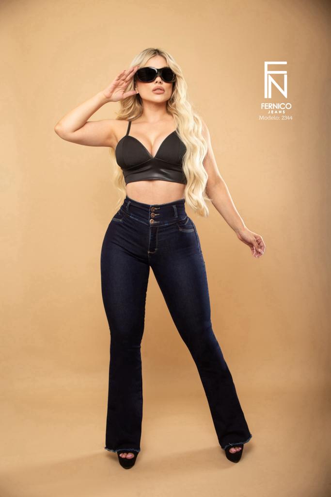 PANTALÓN ACAMPANADO CORTE COLOMBIANO