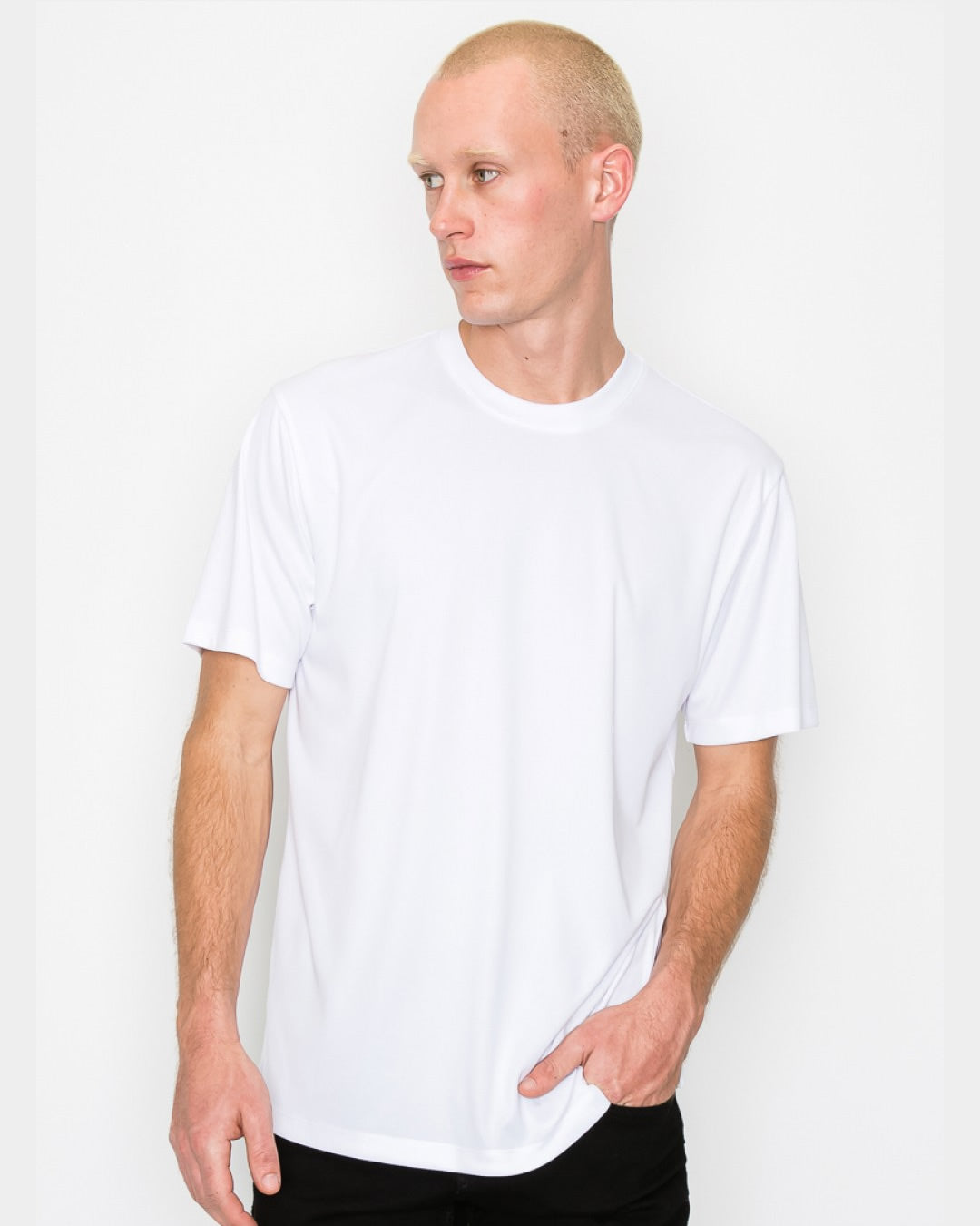 PLAYERA BLANCA LISA DE CABALLERO IMT01