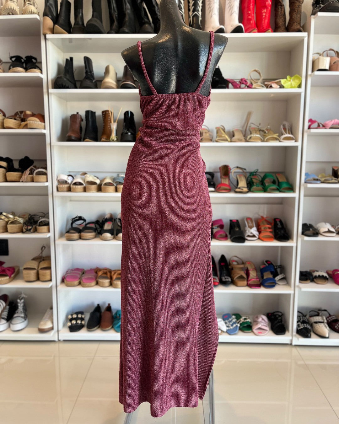 S0263 VESTIDO LARGO CON GLITTER ROSA, FALDA RECTA CON ABIERTA
