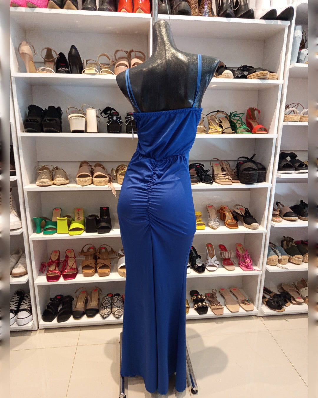 VESTIDO AZUL REY ESCOTE CRUZADO CON ABIERTA CENTRAL