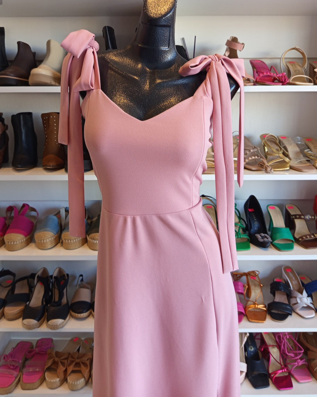 S0192 VESTIDO LARGO, ROSA PALO, CON TIRANTES TIPO MOÑO