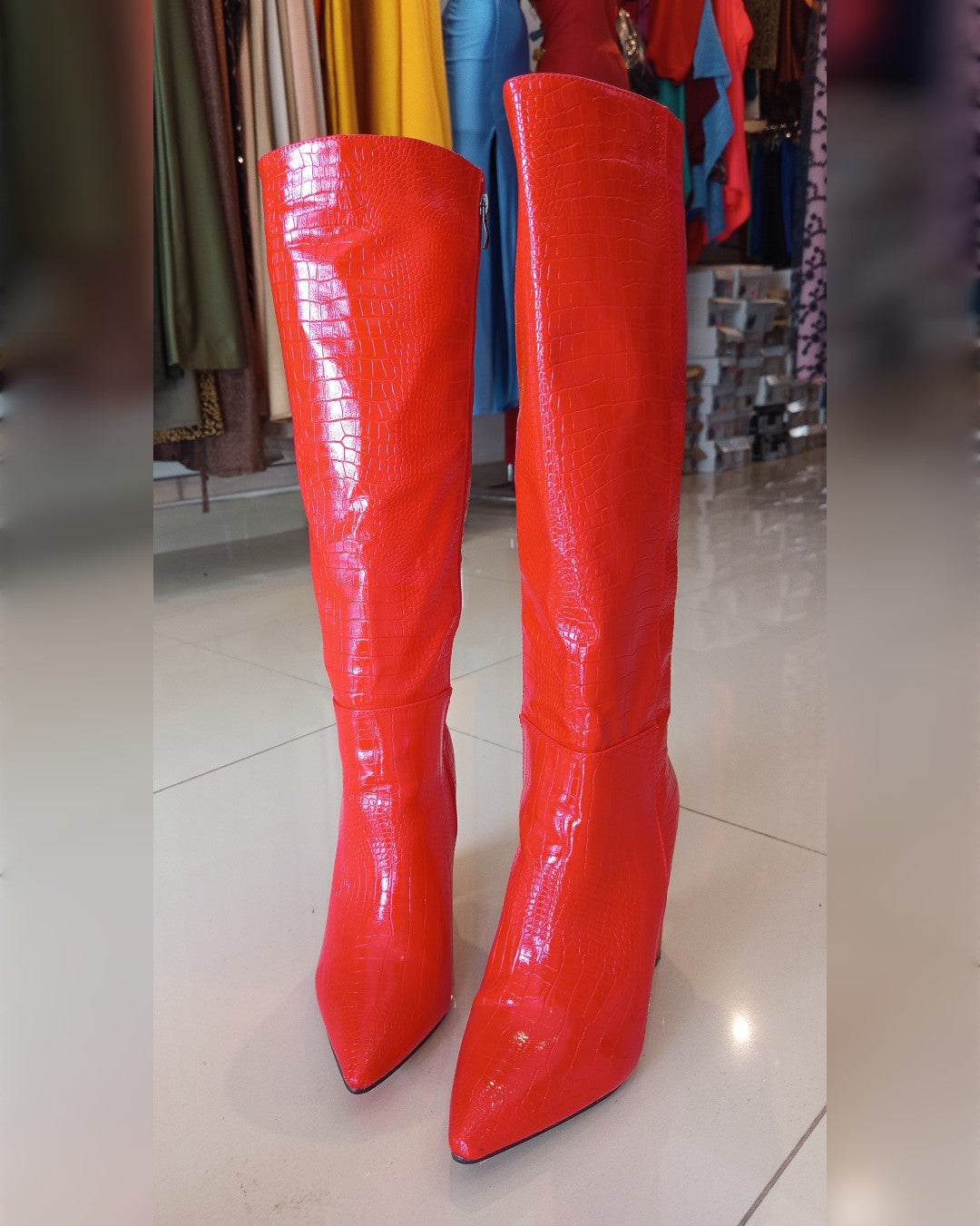 BOTAS ROJAS ALTAS DE CHAROL DRILO