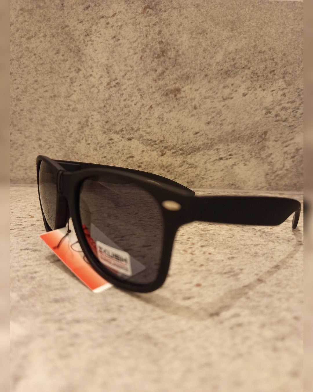 L054 LENTES DE SOL