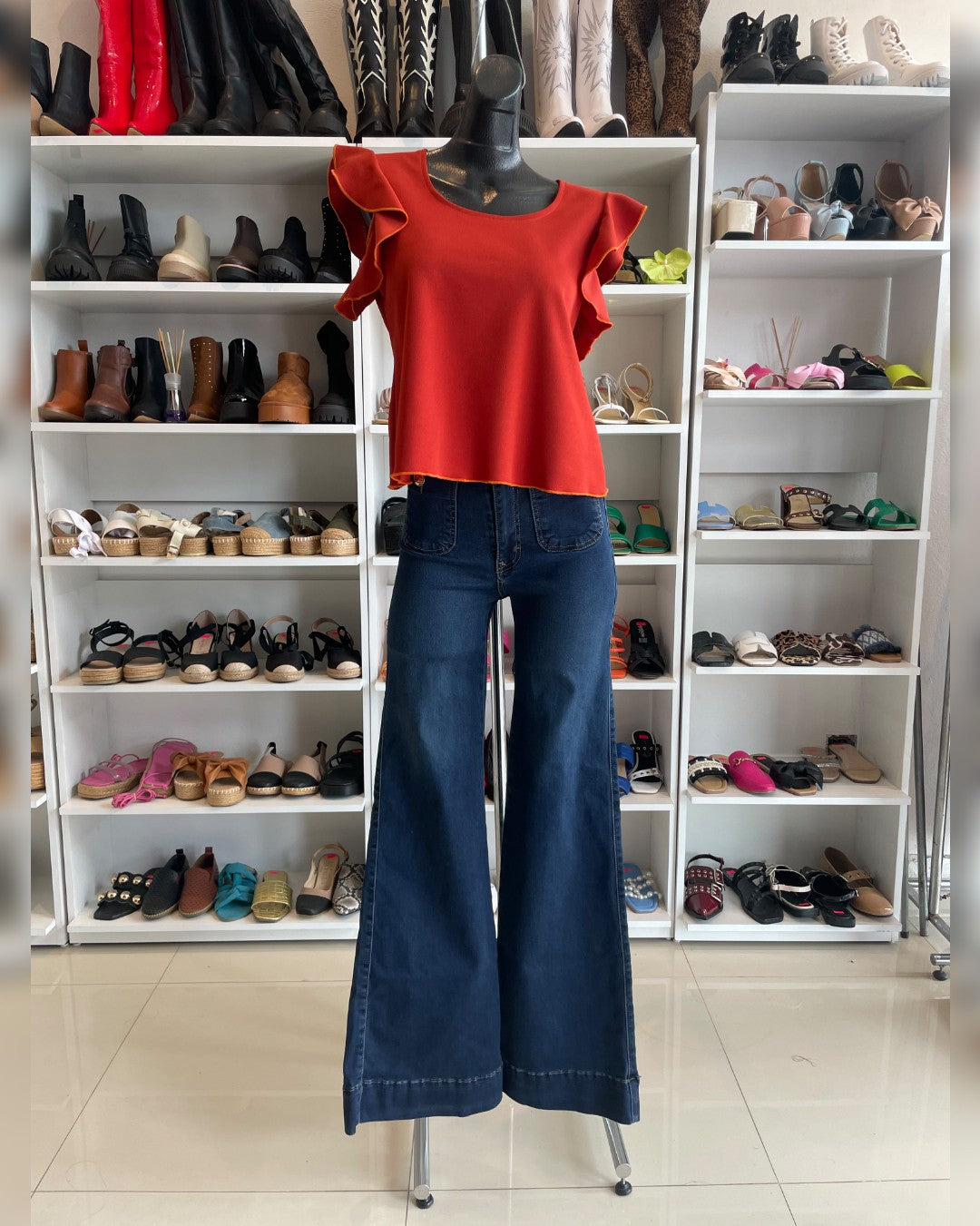 S0300 BLUSA COLOR CHEDRON CON MANGAS DE MARIPOSA