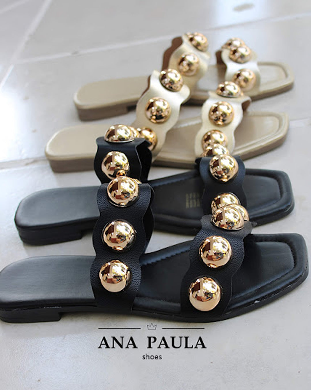 SANDALIAS CON PERLAS DORADAS