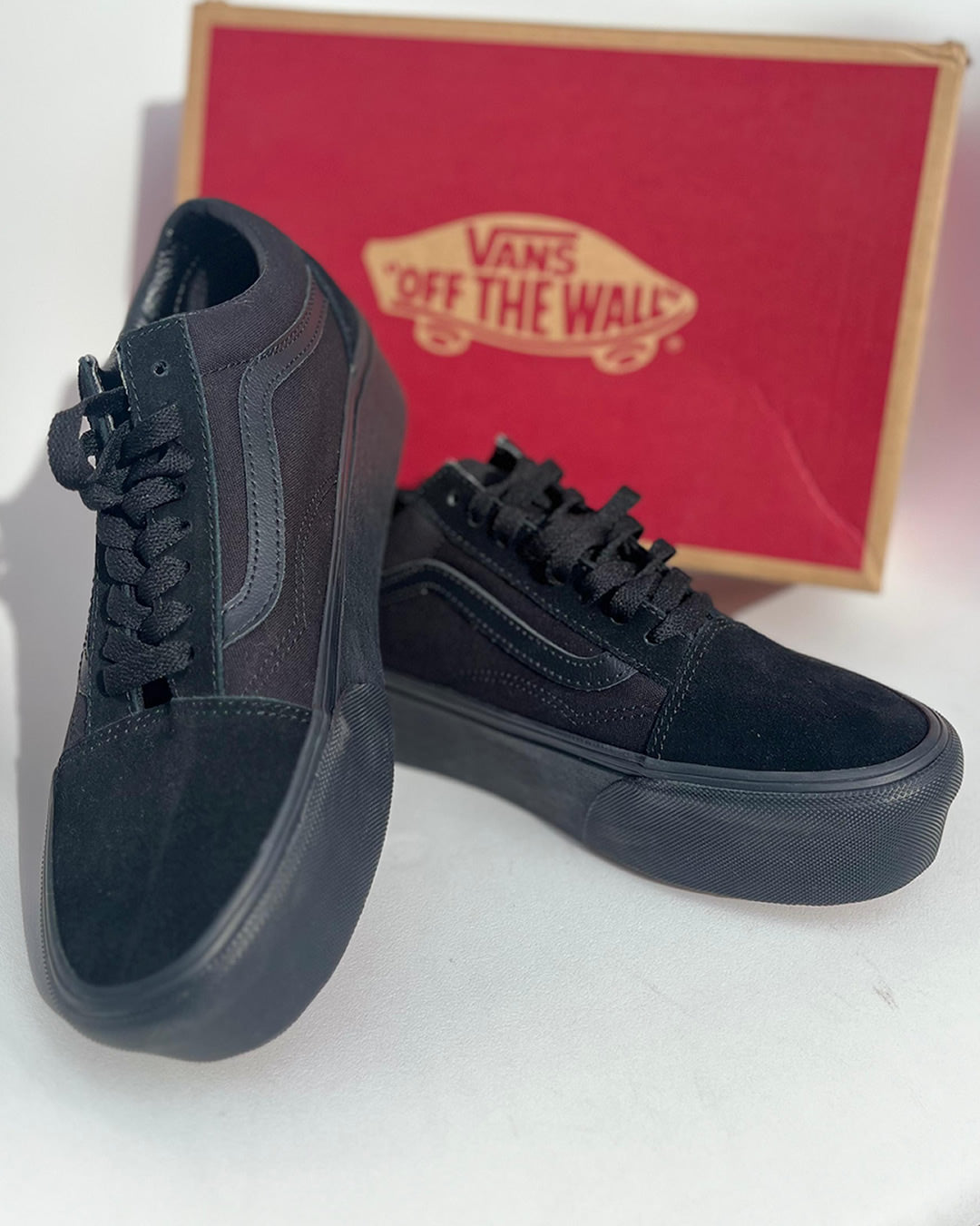 TENIS VANS NEGROS OLD SKOOL PLATAFORMA