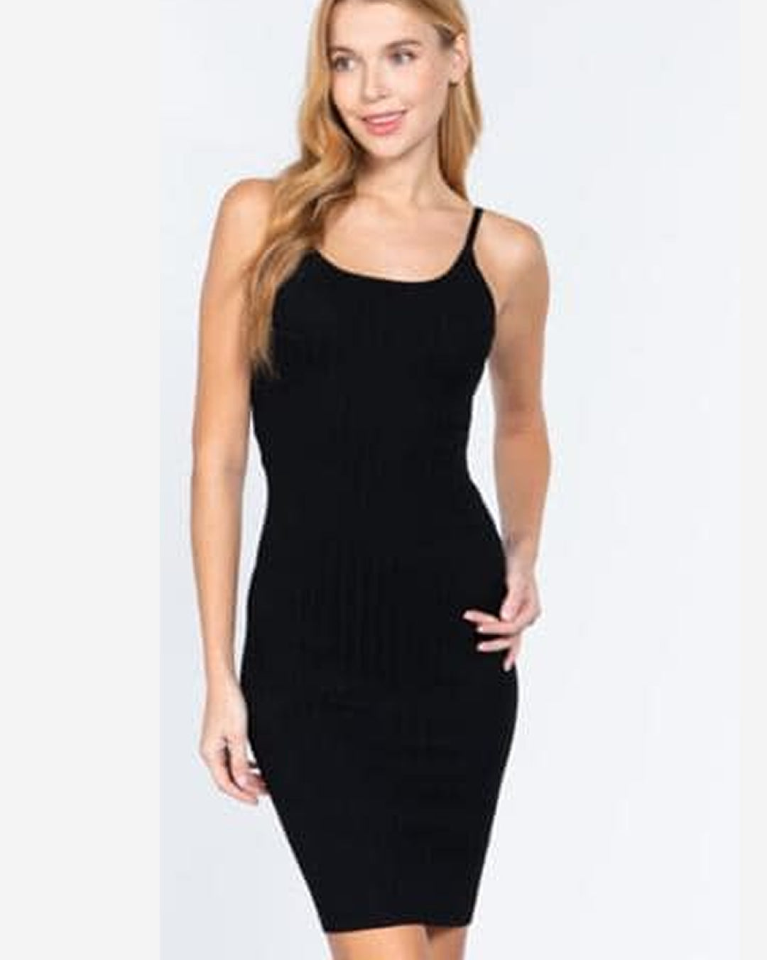 VESTIDO NEGRO DE TEJIDO STRETSH DE TIRANTES