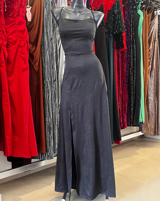 VESTIDO LARGO NEGRO CON GLITTER, ABIERTA EN LA PIERNA FALDA LÍNEA A DE TIRANTES