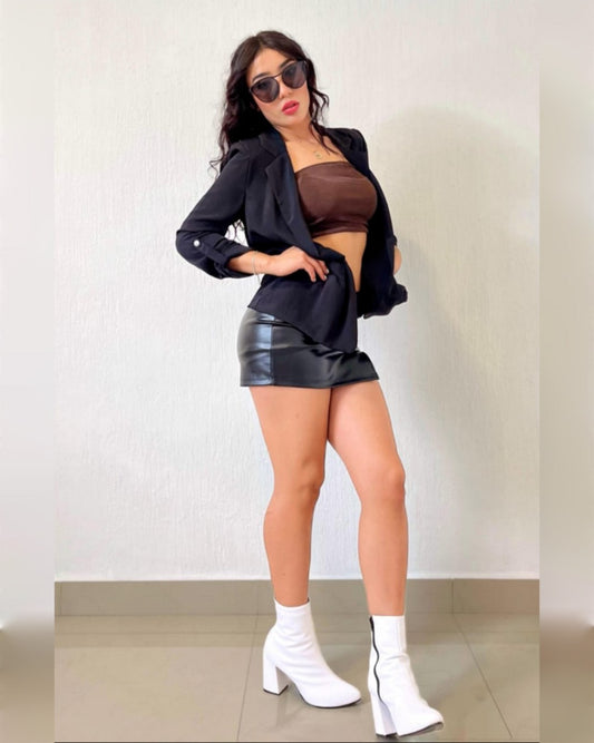 S0168 FALDA DE VINIPIEL NEGRO