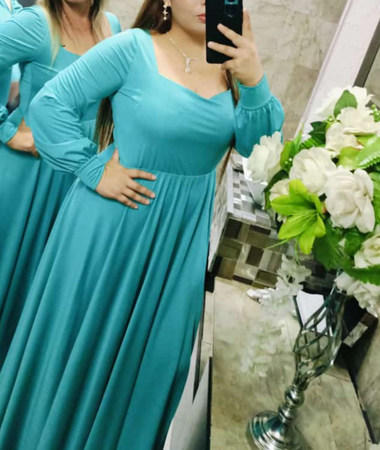 VESTIDO LARGO COLOR MENTA (AQUA) DE TELA STETCH  CON MANGA LARGA Y ABERTURA EN LA FALDILLA, FALDILLA MEDIO CIRCULAR