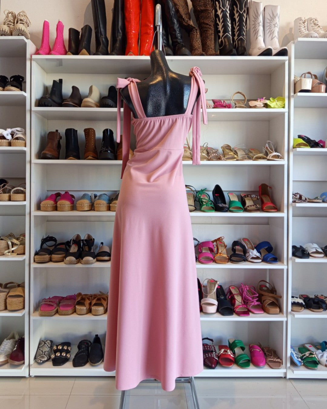 S0192 VESTIDO LARGO, ROSA PALO, CON TIRANTES TIPO MOÑO