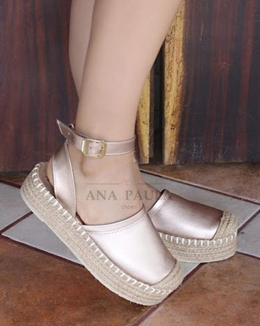 PLATAFORMAS DE YUTE 2 EN 1 CON PULSERA Y ALPARGATA COLOR ORO