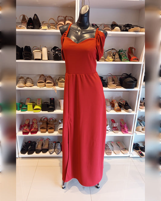 VESTIDO COLOR CHEDRÓN LARGO CON CINTILLA TIPO CORSET Y MANGAS CAÍDAS