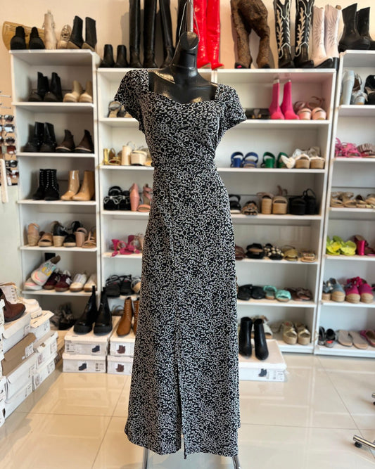 S0100 VESTIDO LARGO NEGRO CON PLATA