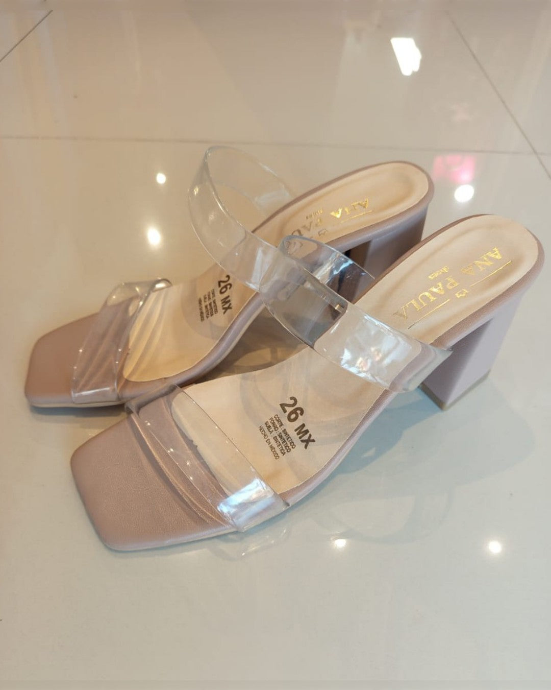 ZAP-2028 ZAPATILLAS NUDE CON DOS CHINELAS TRANSPARENTES