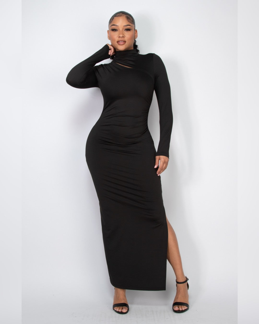 BD05689 VESTIDO NEGRO LARGO CON MANGA LARGA