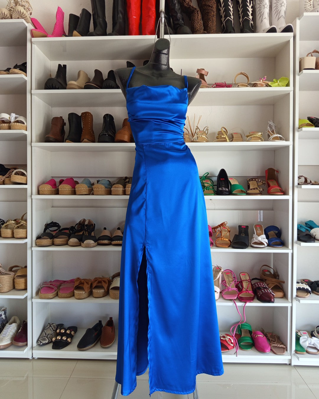 S0224 VESTIDO AZUL REY LARGO, CON TIRAS CRUZADAS EN LA ESPALDA