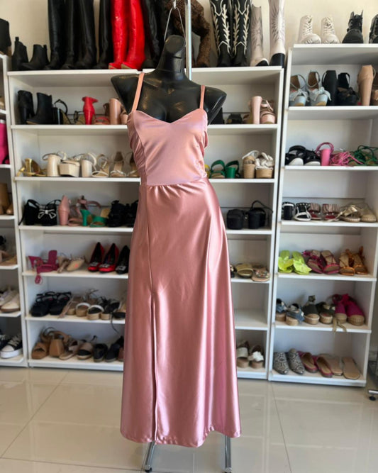 VESTIDO LARGO ROSA PALO SATINADO, CON TIRAS CRUZADAS EN LA ESPALDA TIPO CORSET