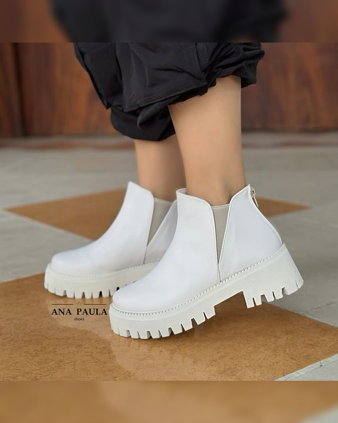 BO-5110 BOTÍN BLANCO DE PISO