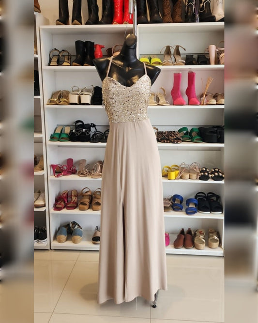 VESTIDO LARGO BEIGE (CHAMPAGNE) CON LENTEJUELAS EN EL PETO DE TITANTES CRUZADOS