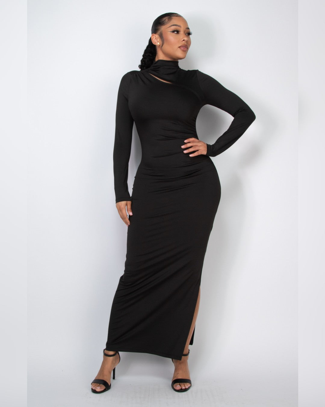 BD05689 VESTIDO NEGRO LARGO CON MANGA LARGA