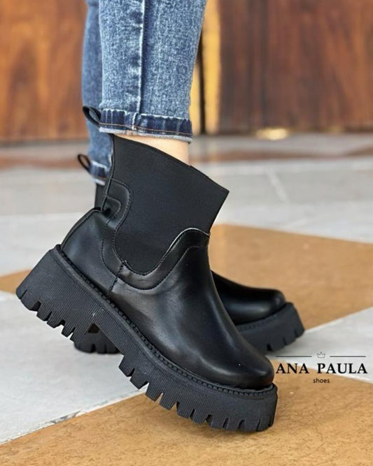 BO-1053 BOTAS NEGRAS CON ELÁSTICO
