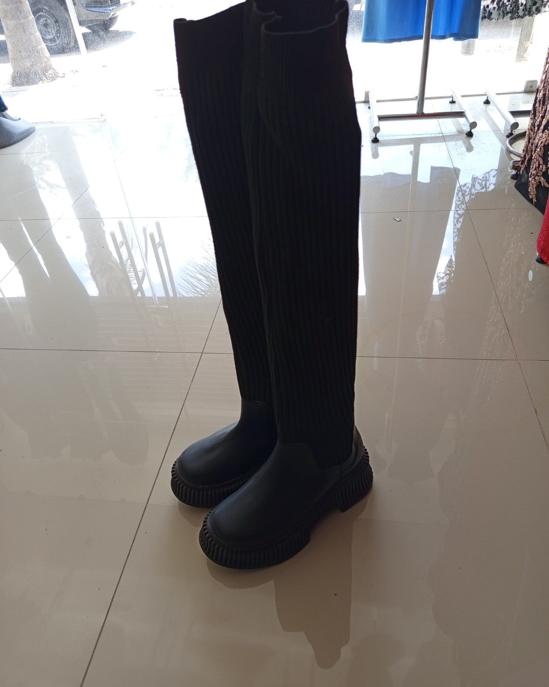 BO-2230 BOTAS NEGRAS LARGAS CON CARDIGAN